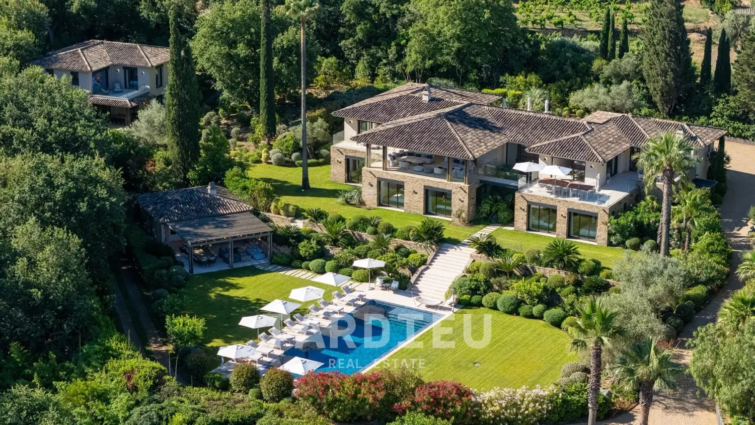 Saint-Tropez : propriété vue mer