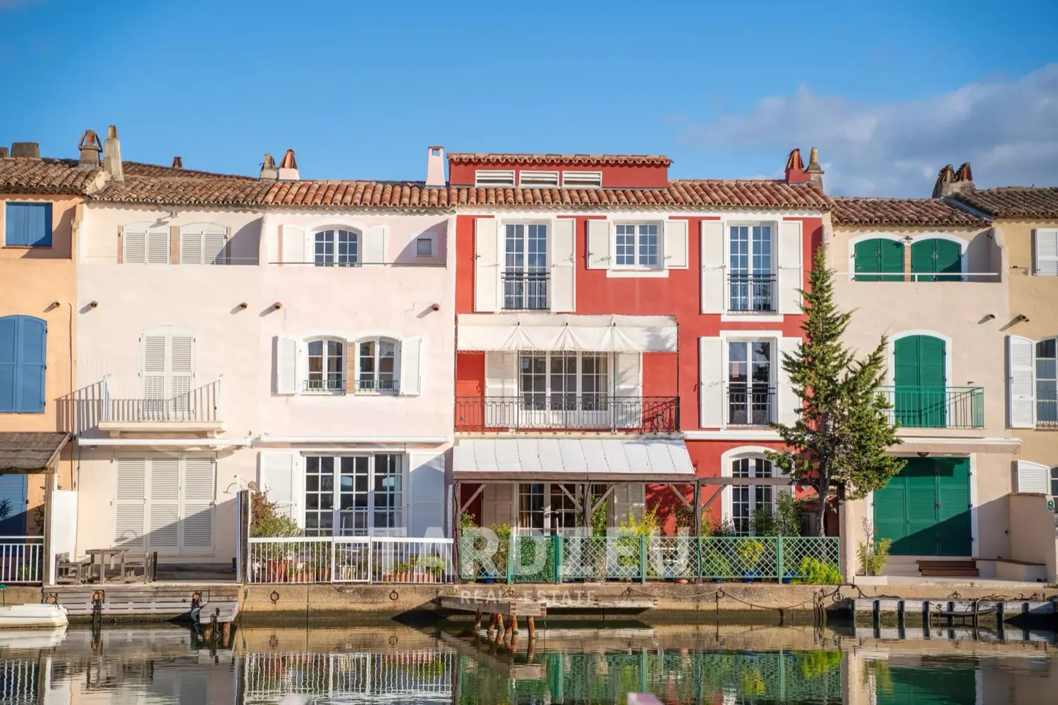 Maison de maître avec amarrage
