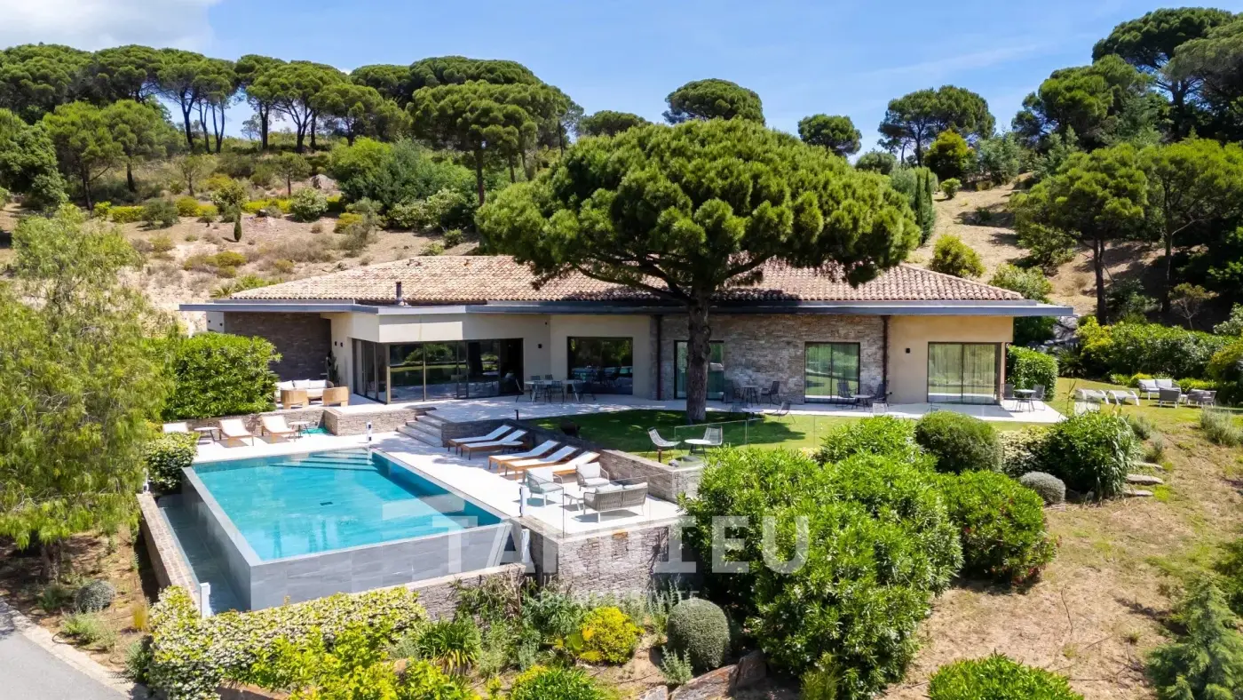 Villa Contemporaine sur Ramatuelle