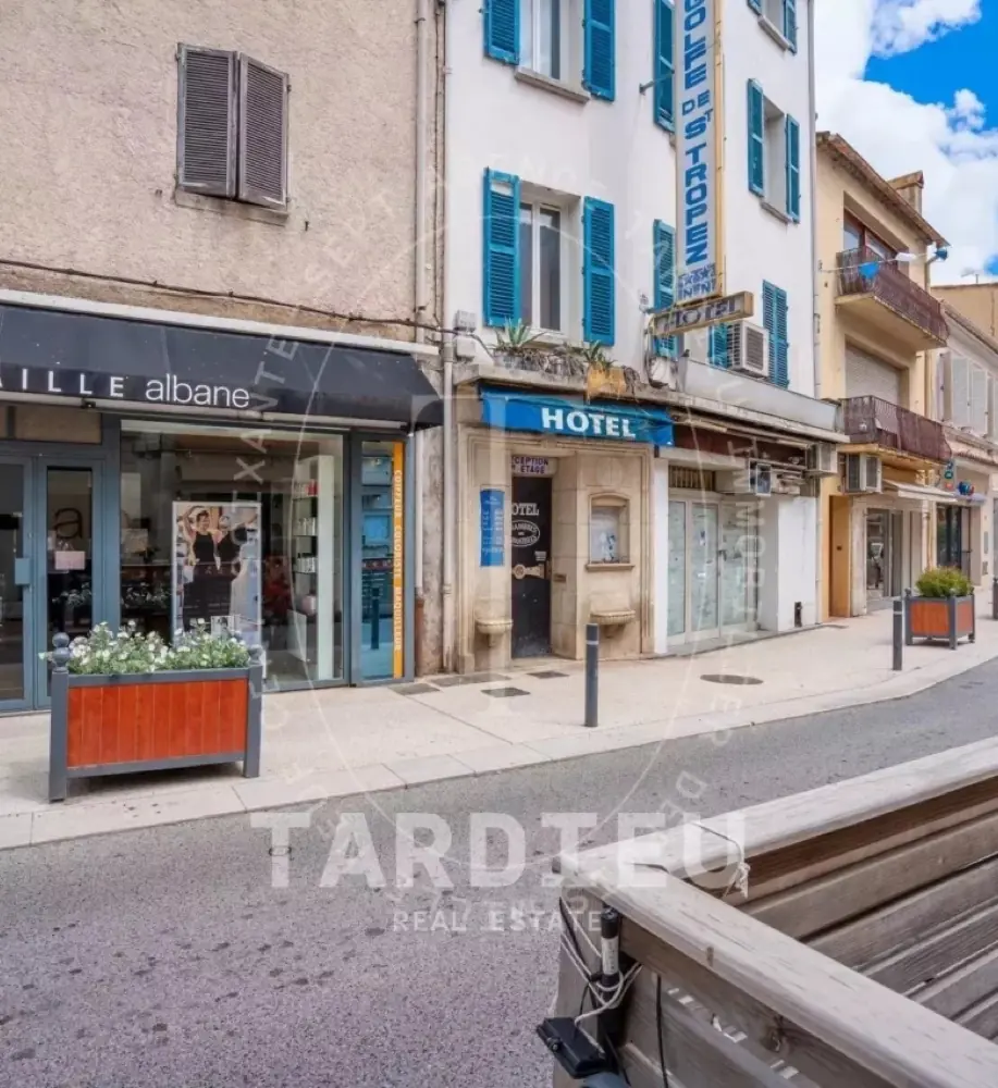 Commerce à Cogolin